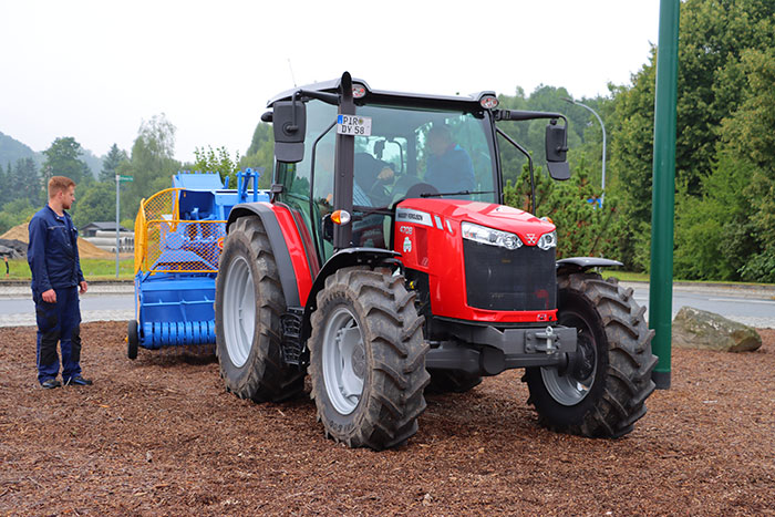 Aufstellen der Hochdrucksammelpresse am 24.08.2021 Aufstellen der Hochdrucksammelpresse am 24.08.2021