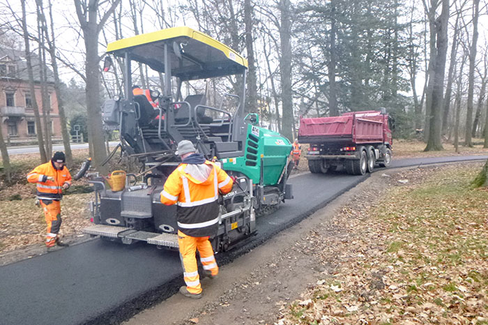 Asphalteinbau am 2. Dezember 2022 Asphalteinbau am 2. Dezember 2022