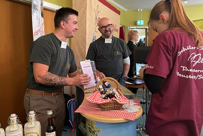 Vereine zur Gewerbemesse  Förder- und Heimatverein Schloss Langburkersdorf e. V. Vereine zur Gewerbemesse  Förder- und Heimatverein Schloss Langburkersdorf e. V.