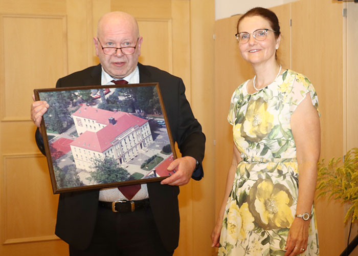 150 Jahre Schule Klaus Anders und Steffi Milantzkis 150 Jahre Schule Klaus Anders und Steffi Milantzkis