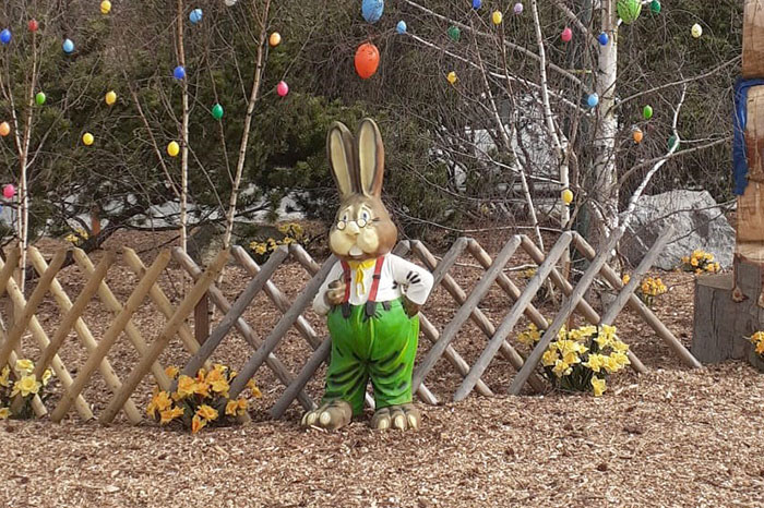 Neuer Hase am Kreisverkehr Neuer Hase am Kreisverkehr