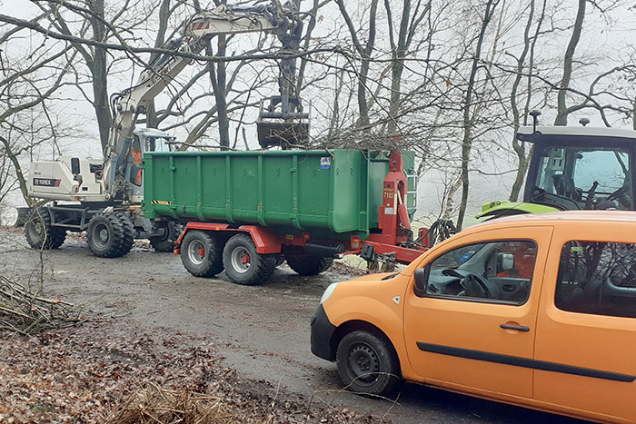Baumschnittarbeiten am Radweg Karrenberg Baumschnittarbeiten am Radweg Karrenberg