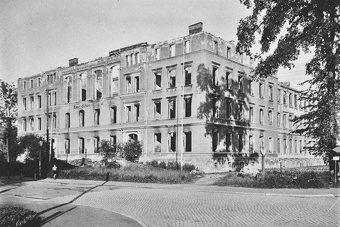 Neustadt 9. Mai 1945  Neustadt 9. Mai 1945