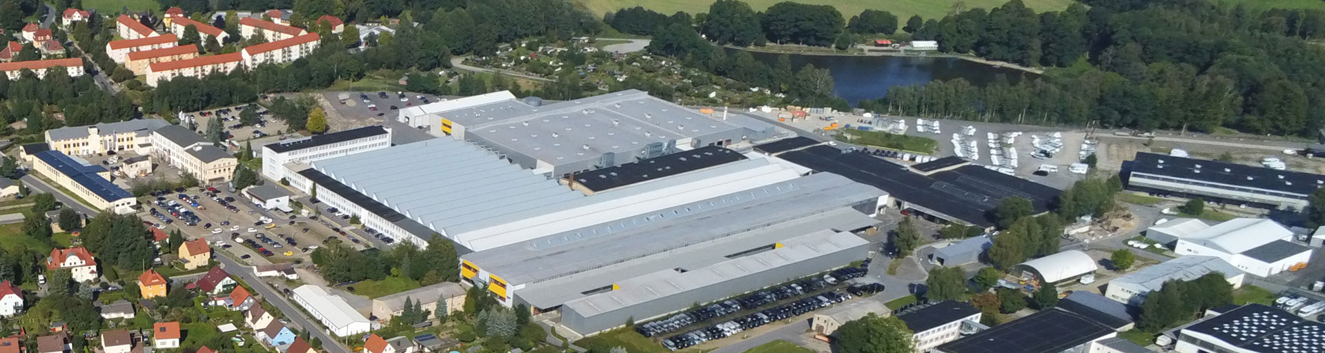 Blick auf das Gewerbegebiet Berghausstrasse und im Hintergrund Kirschallee1 und 2 Blick auf das Gewerbegebiet Berghausstrasse und im Hintergrund Kirschallee1 und 2